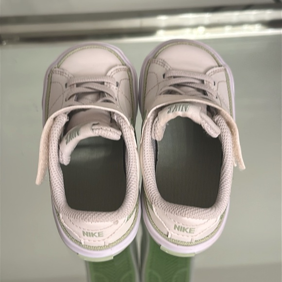 Nike Court Legacy Toddler Slip On Honeydew Phantom White Sneaker Shoes 7C - Picture 10 of 11